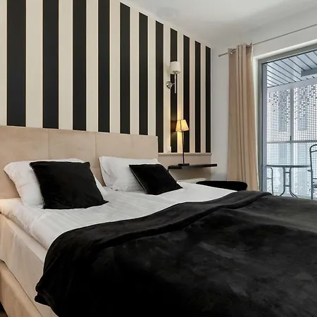 Eleganckie Na Wyspie Spichrzow Z Balkonem W Gdansku By Renters غدانسك