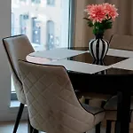 Appartamento Eleganckie Na Wyspie Spichrzow Z Balkonem W Gdansku By Renters Danzica