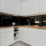 Eleganckie Na Wyspie Spichrzow Z Balkonem W Gdansku By Renters