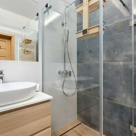 Eleganckie Na Wyspie Spichrzow Z Balkonem W Gdansku By Renters *